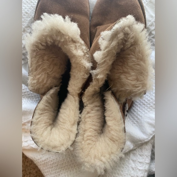 BearPaw Rosie Women’s Boots Size 6 Hickory Brown Tan Snow Shoes Ankle Booties - Picture 4 of 8